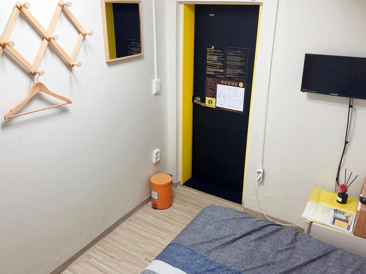 24 Guesthouse Jongno Tower Seoul Exterior photo